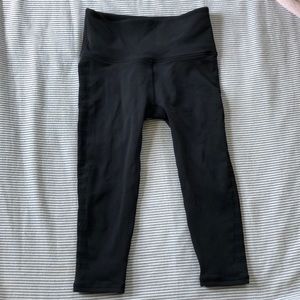 Lululemon Get Your Peek On Crop